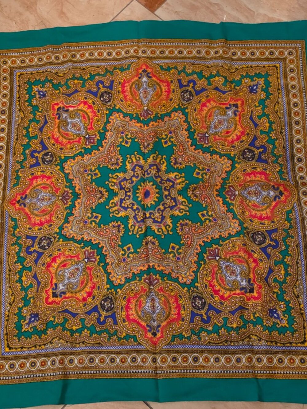 Pure wool scarf made in Japan